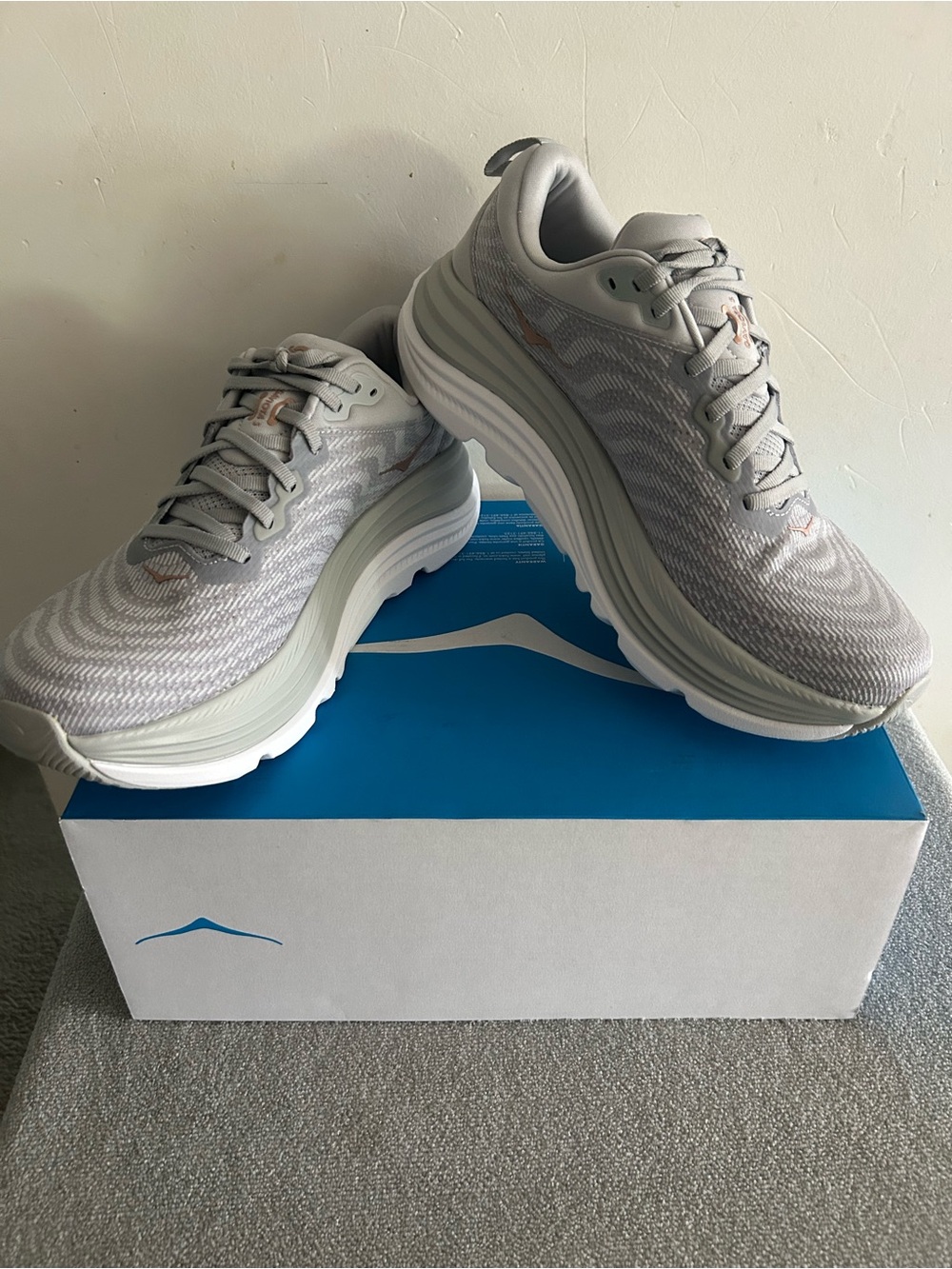 Hoka One One Gaviota 5 Harbor Mist Rose Gold sneakers